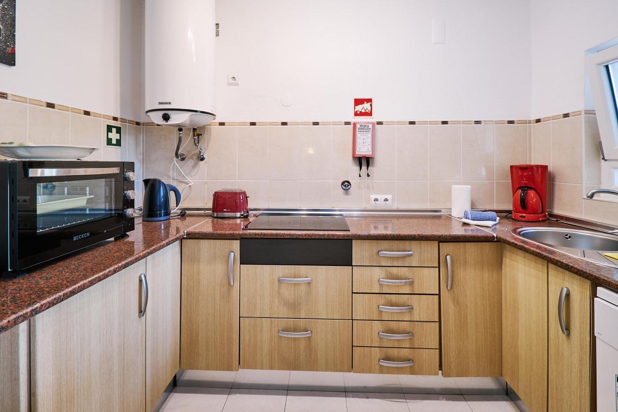 Apartment Al Gharb Карвоейро Екстериор снимка